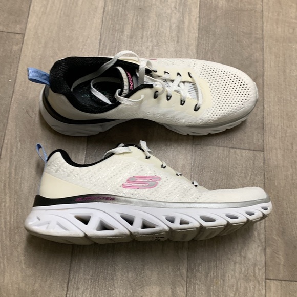 Womens Skechers Glide Step Athletic Walking Lace Up Sneakers Shoes - Picture 1 of 7